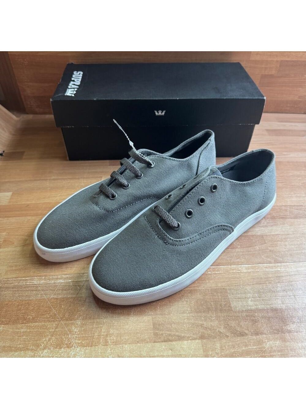 Supra "The Wrap" sneakers in a US Men's Size 8